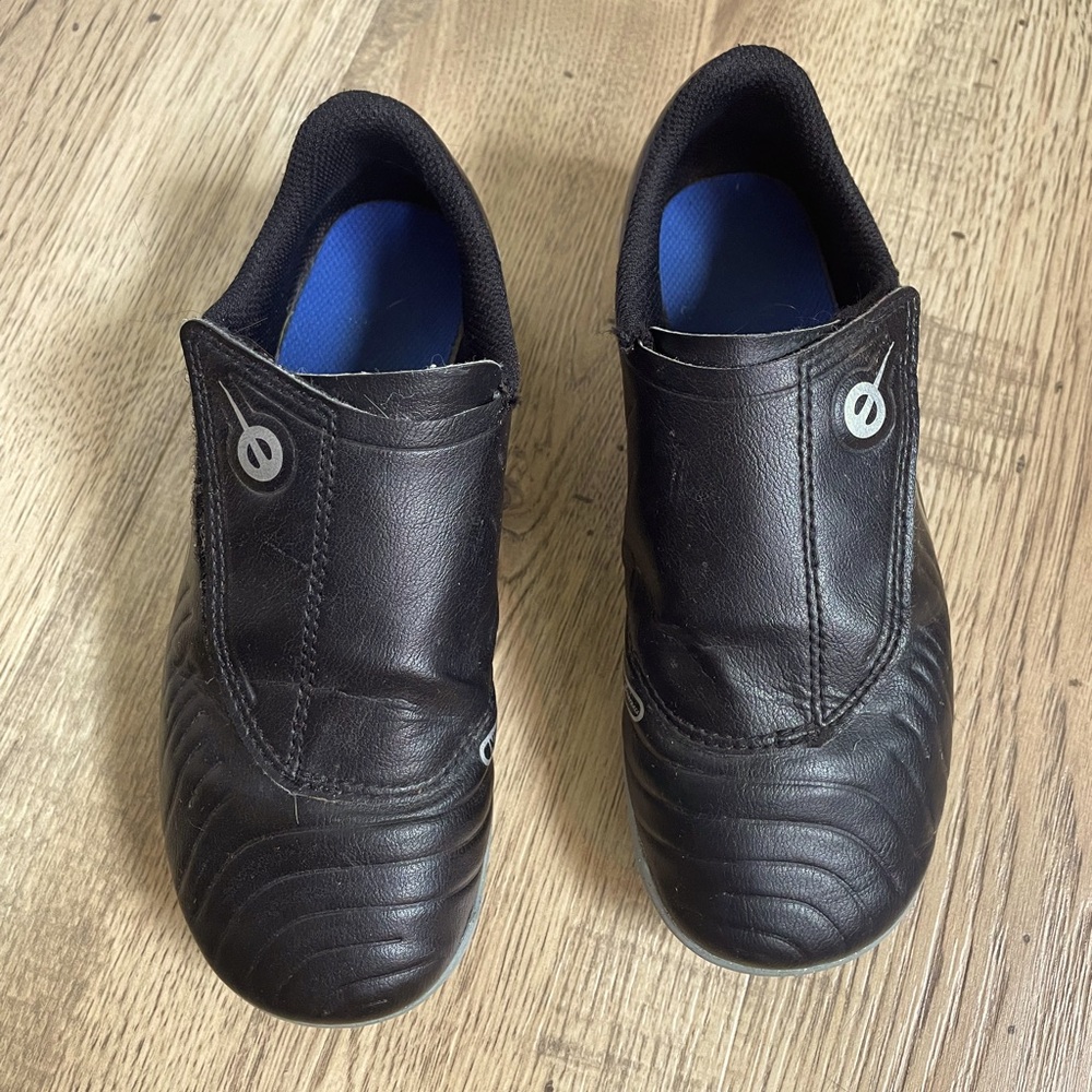 Boys Nike Soccer Cleats, Sz 13